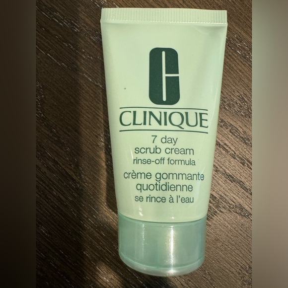 CLINIQUE 8 piece bundle travel set. NEW - Picture 6 of 9